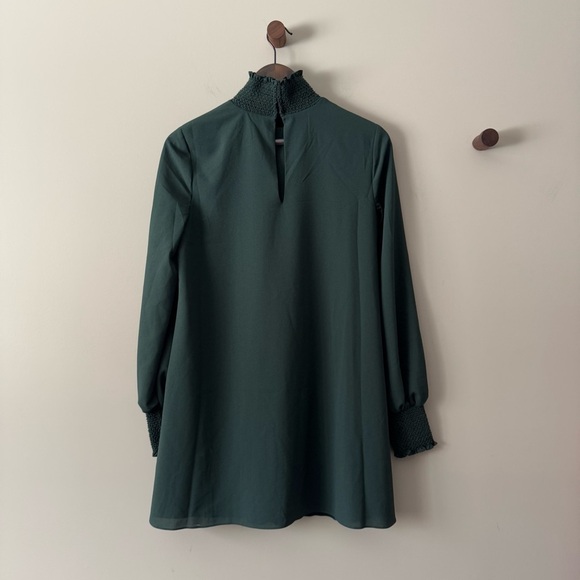 ALI & JAY LONG SLEEVE TURTLENECK SHIFT DRESS EMERALD GREEN SIZE SMALL - Picture 4 of 8